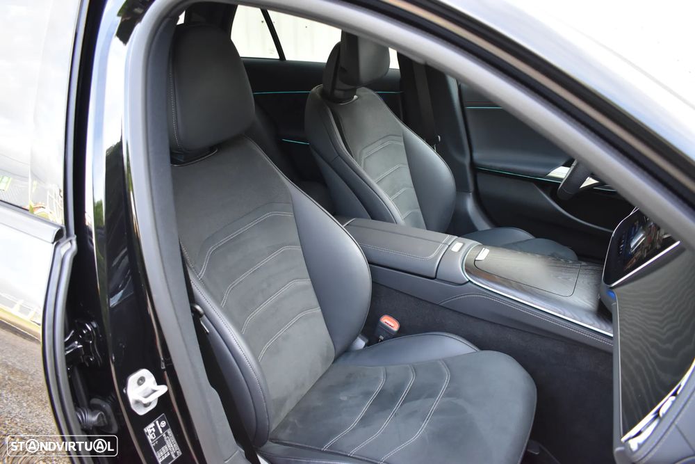 Mercedes-Benz E 300 Standard - 22