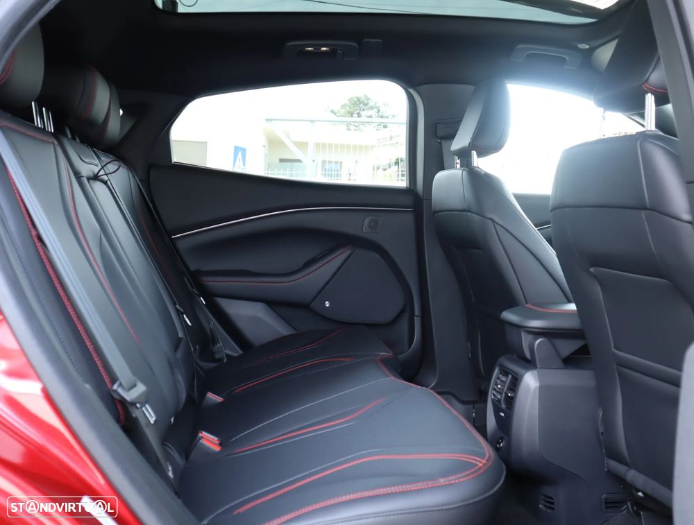 Ford Mustang Mach-E AWD PREMIUM - 21