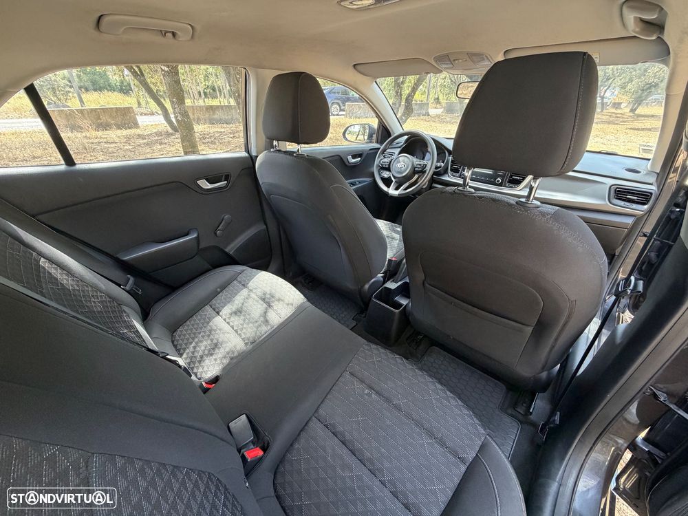 Kia Rio 1.4 CRDi 77 Dream-Team Edition - 15