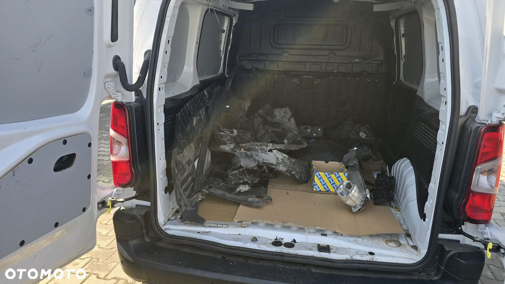 Peugeot Partner - 11