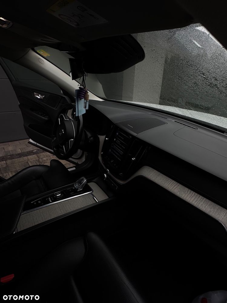 Volvo XC 60 B5 B AWD Inscription - 19