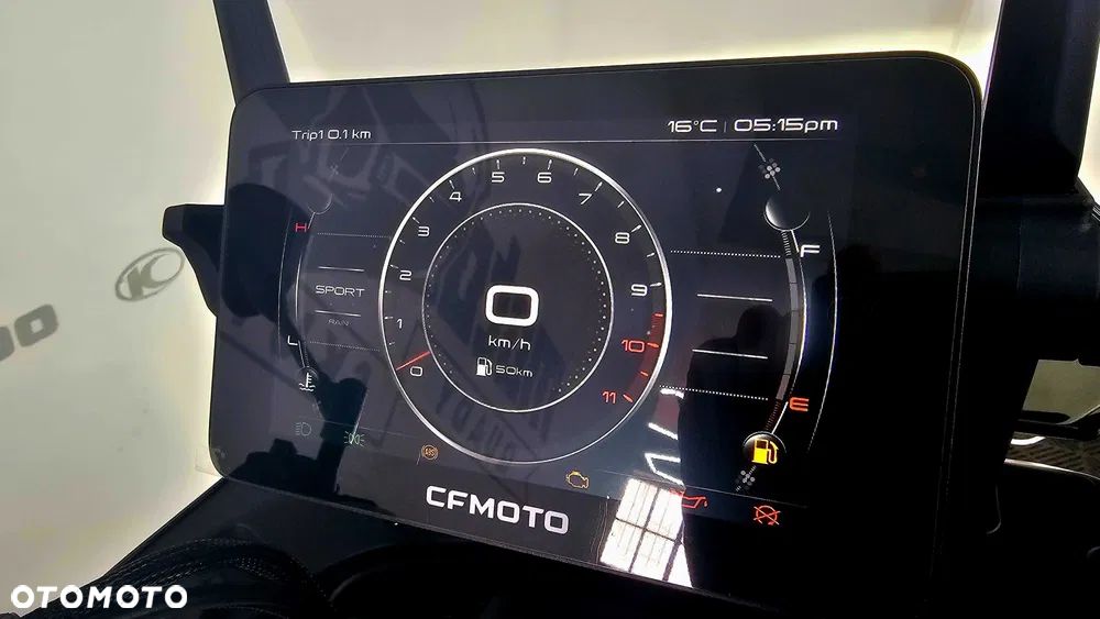 CFMoto 800MT Touring - 4