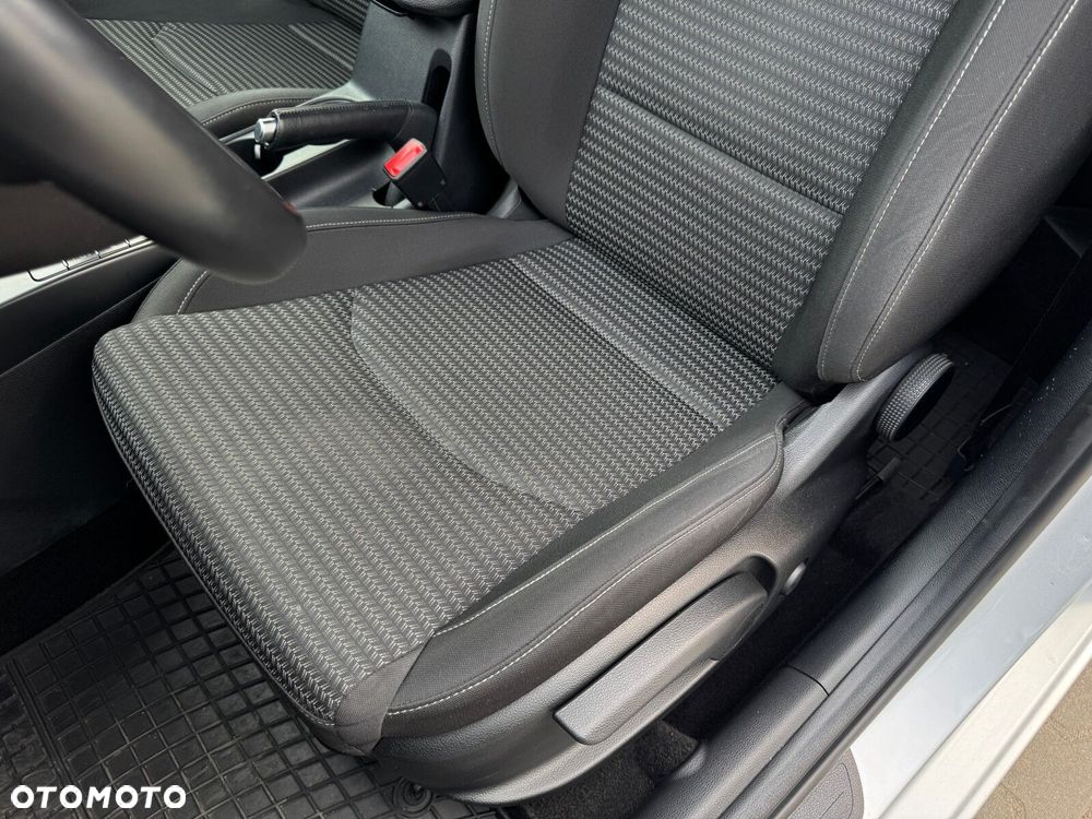 Kia Ceed 1.5 T-GDI M - 11