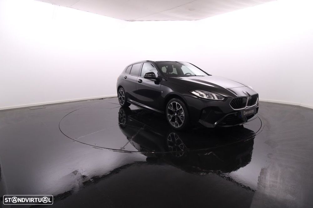 BMW 118 d Pack Desportivo M - 12