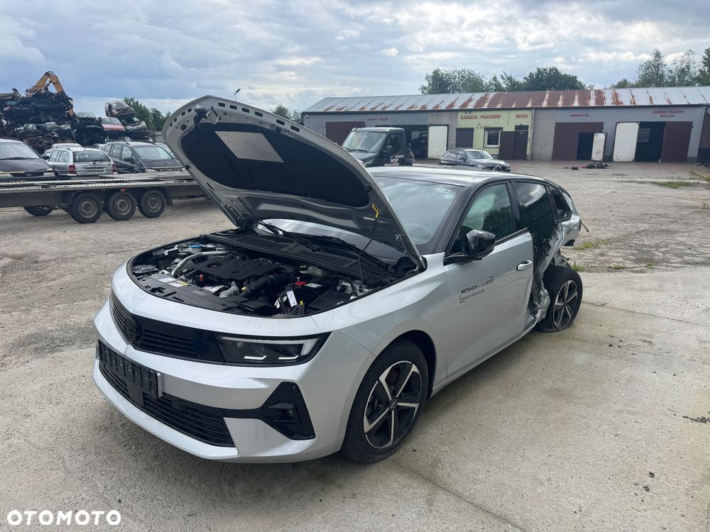 Opel Astra 1.5 D Automatik GS - 5