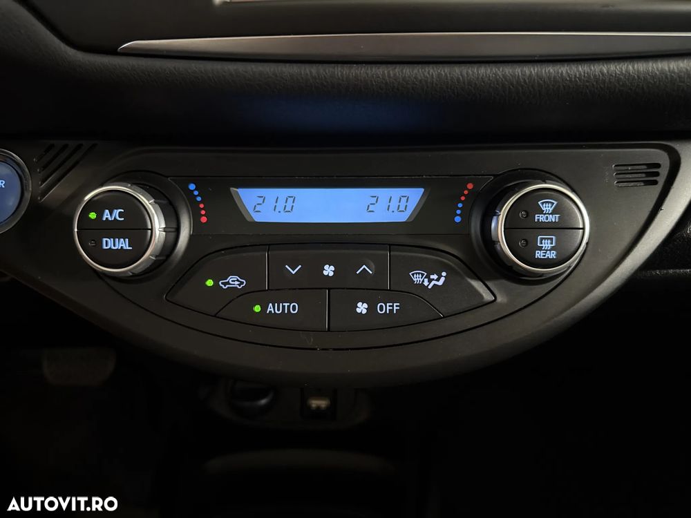 Toyota Yaris - 18