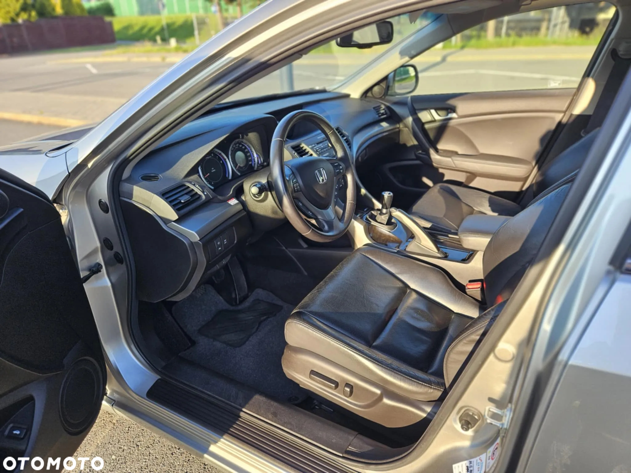 Honda Accord 2.0 Executive - 7