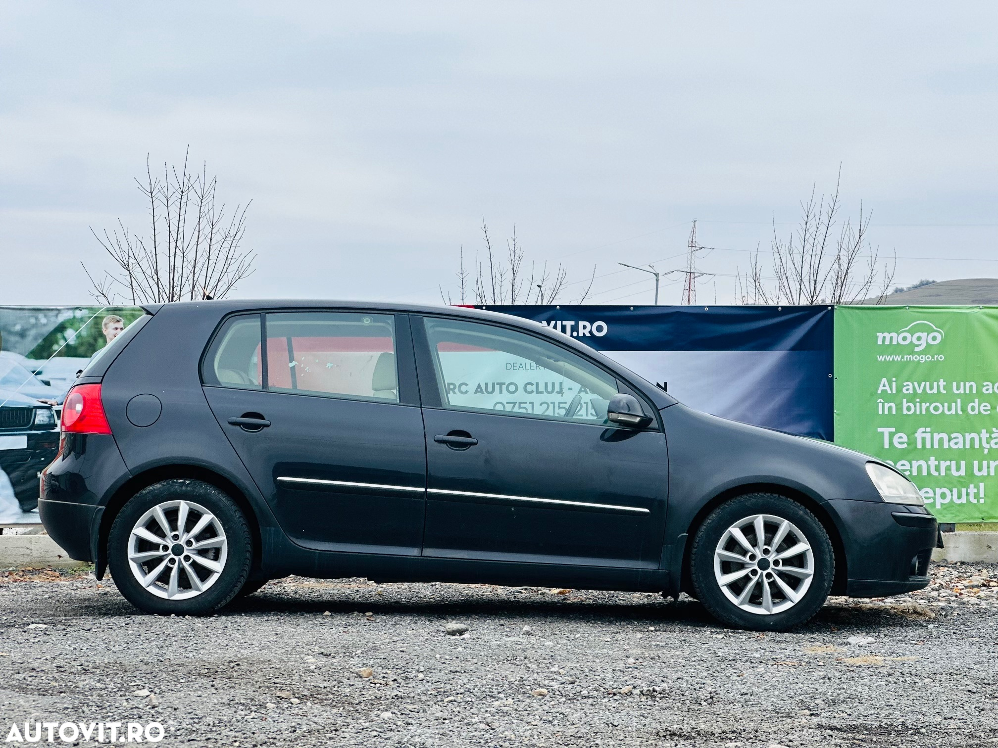 Volkswagen Golf 1.6 Comfortline - 25