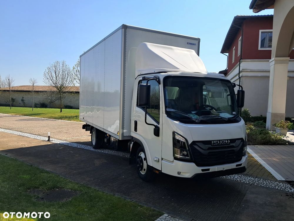 Isuzu M27H - 2