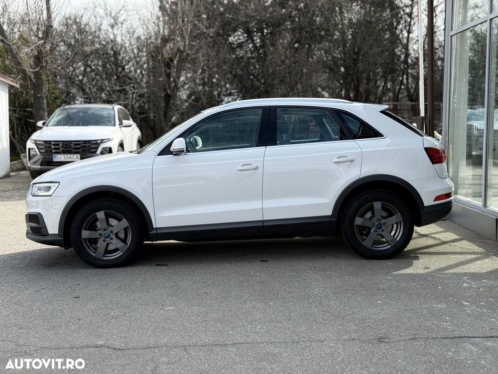 Audi Q3 2.0 35 TDI quattro Advanced - 4
