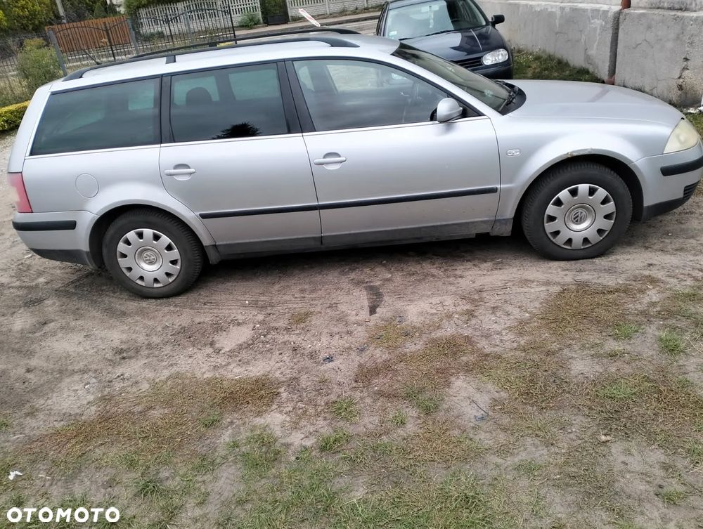 Volkswagen Passat - 2
