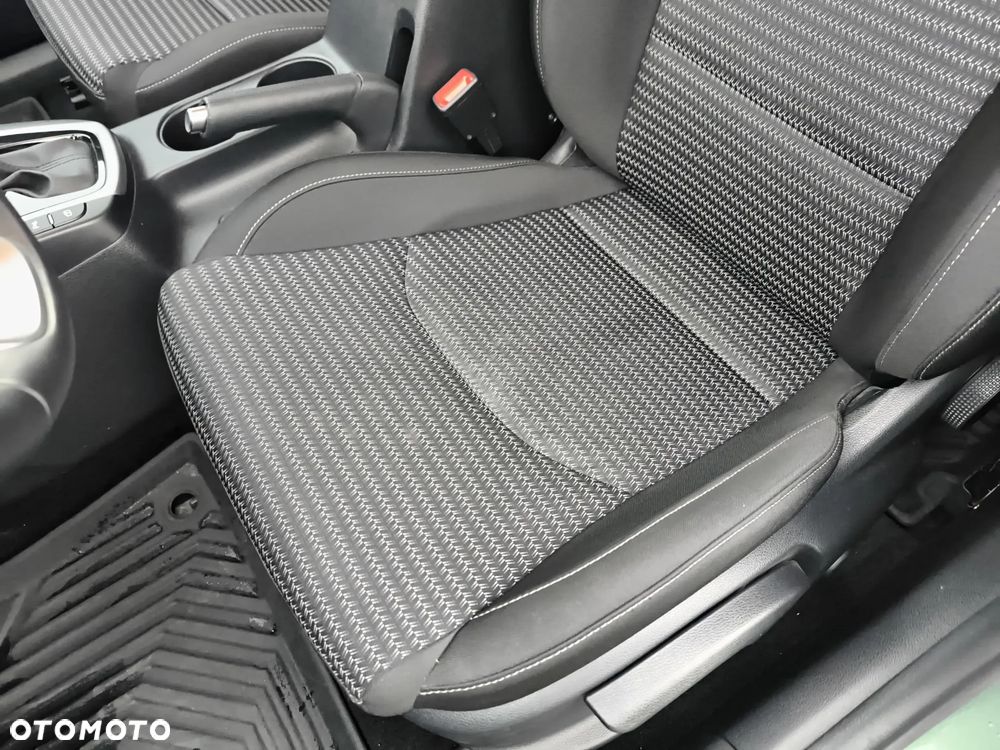 Kia Ceed 1.5 T-GDI M DCT - 12