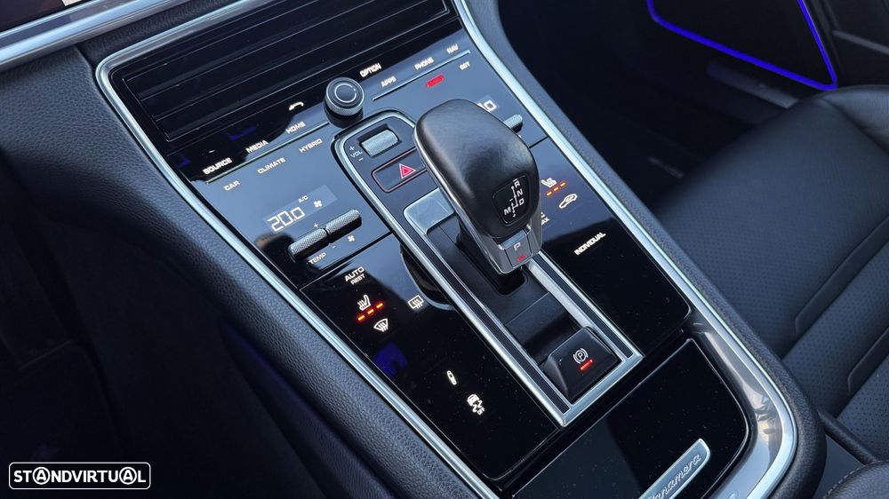Porsche Panamera 4 E-Hybrid Platinum Edition - 30