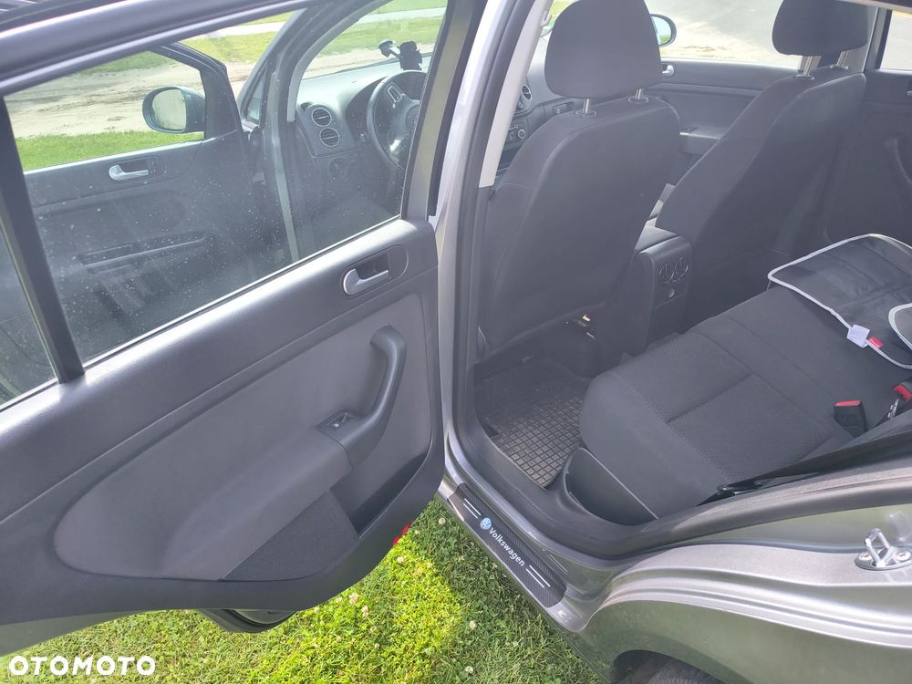 Volkswagen Golf Plus - 15