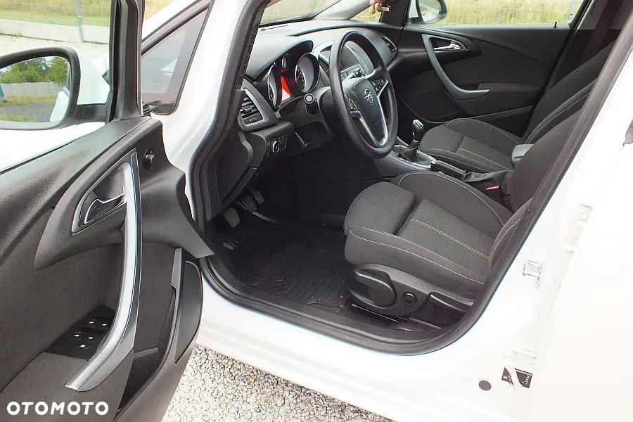 Opel Astra - 11