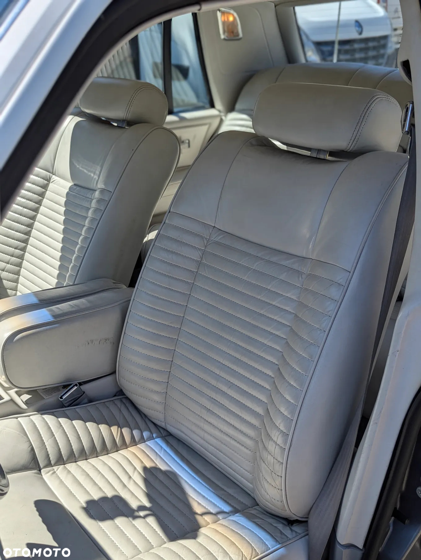 Lincoln Continental - 13