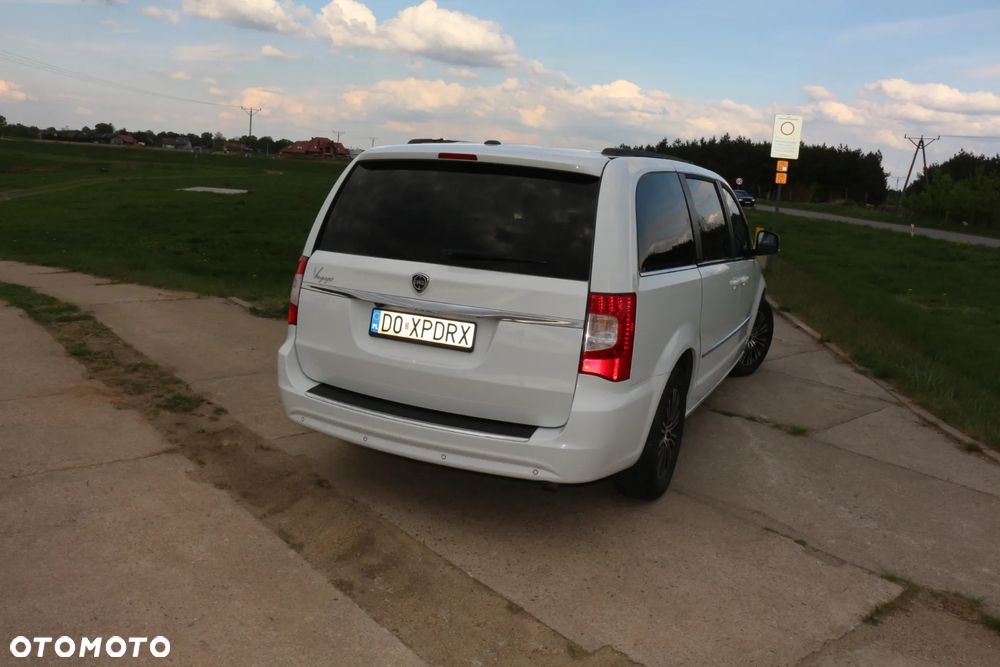 Lancia Voyager 2.8CRD S - 3