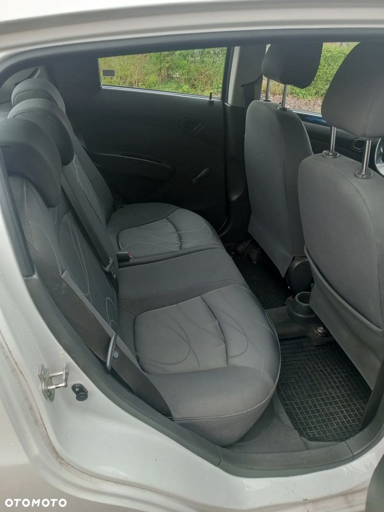 Chevrolet Spark - 12