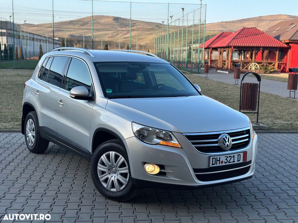 Volkswagen Tiguan - 8