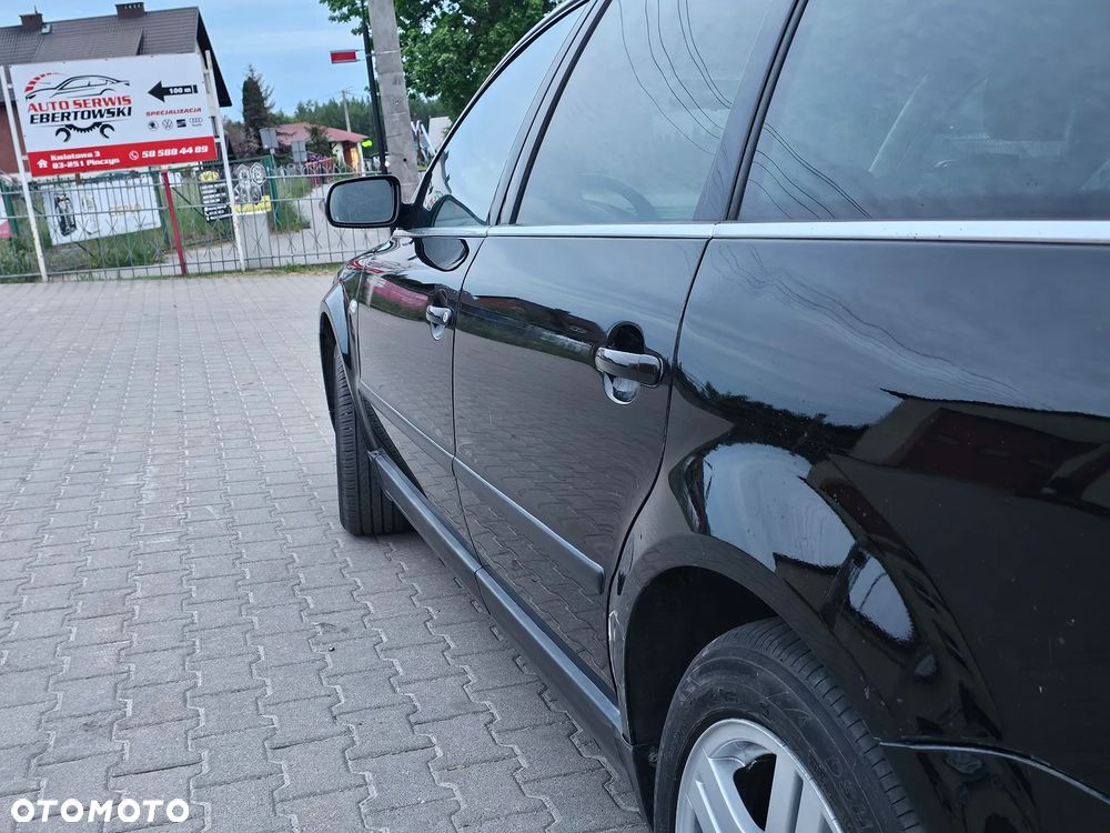 Volkswagen Passat 1.9 TDI Comfortline Family - 10