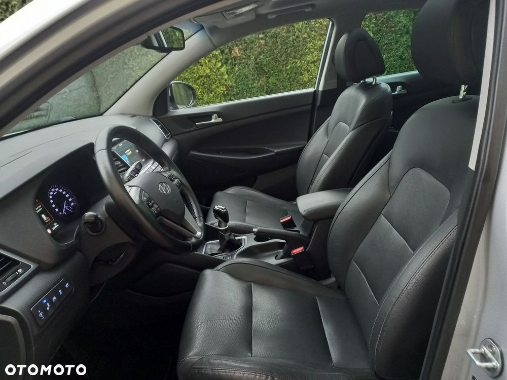 Hyundai Tucson 2.0 CRDI 2WD Style - 31