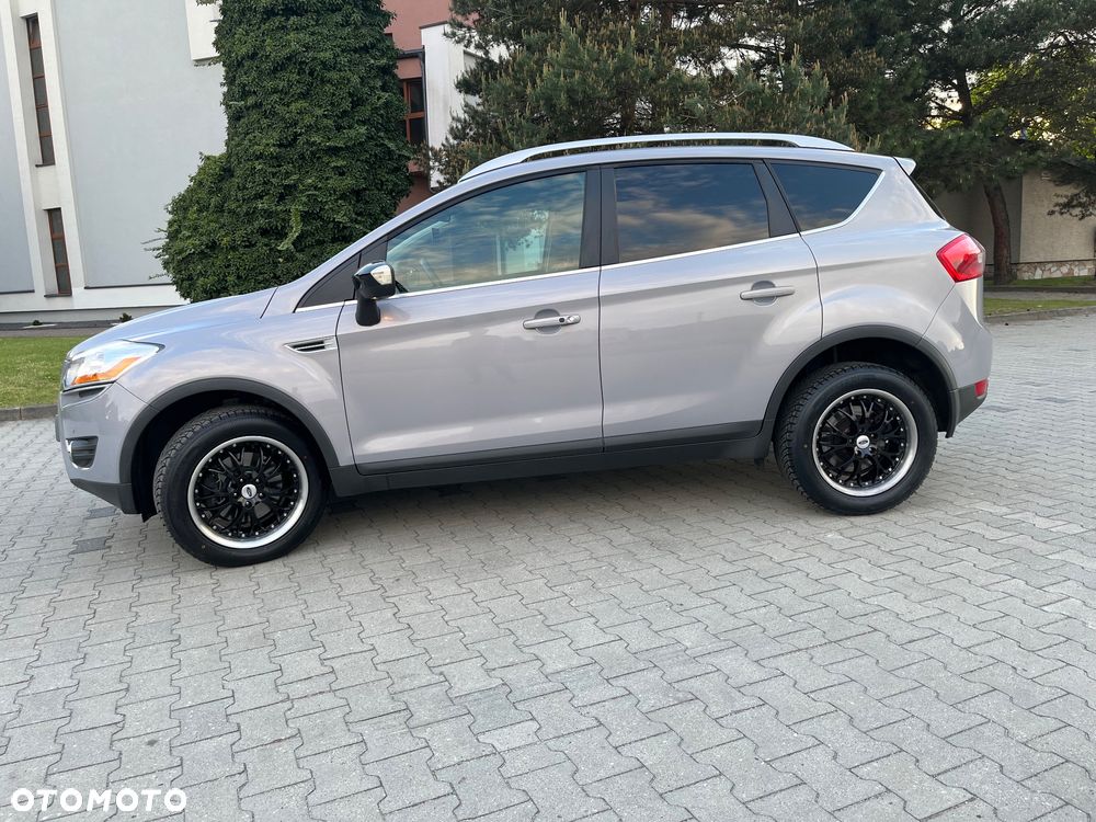Ford Kuga 2.0 TDCi 4x4 Titanium - 32