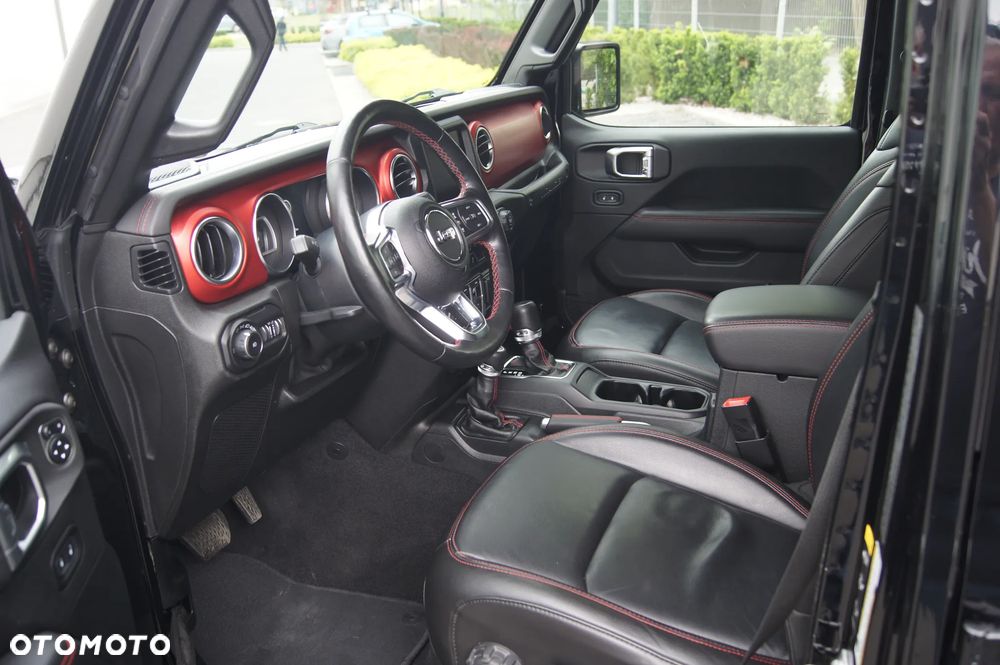 Jeep Wrangler - 14