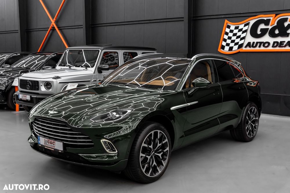 Aston Martin DBX - 27