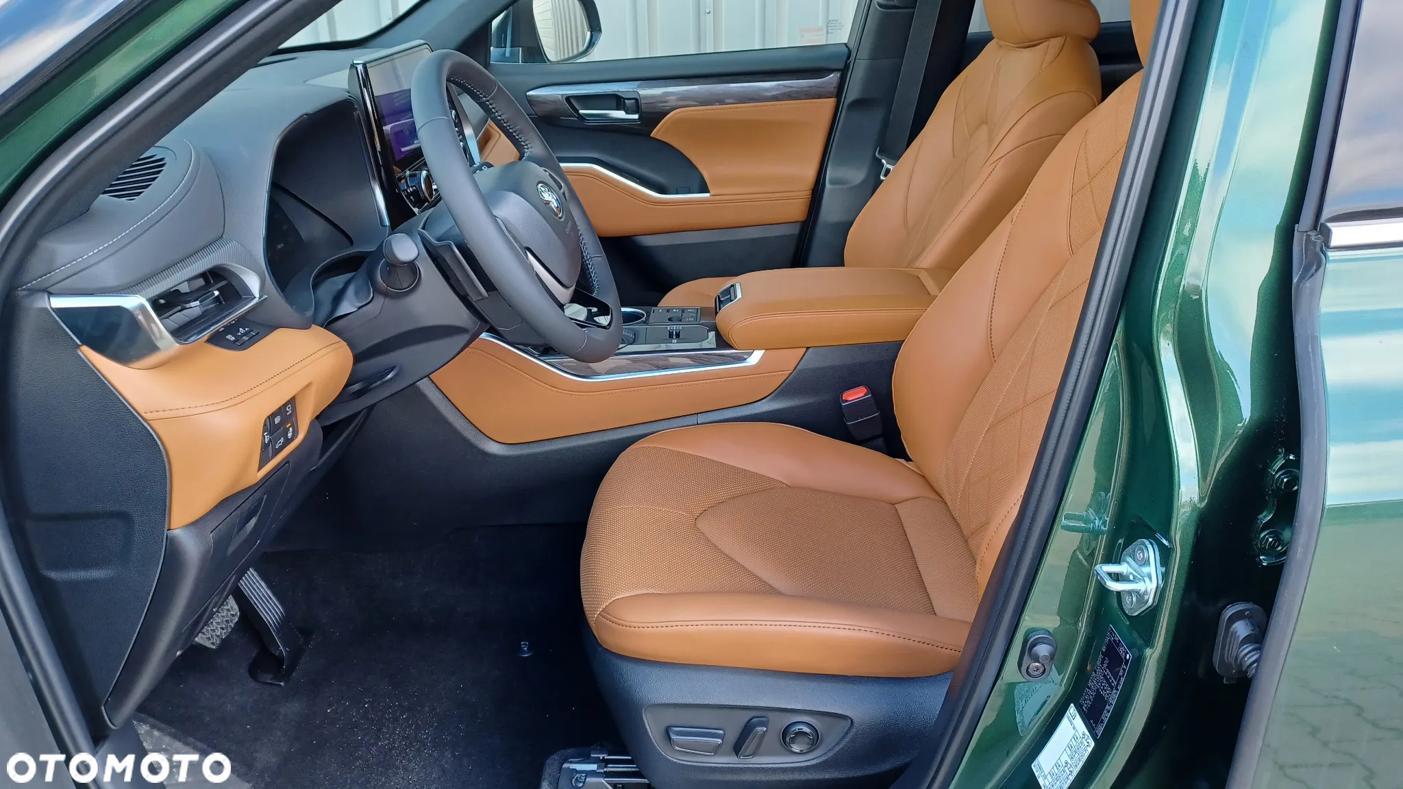 Toyota Highlander 2.5 Hybrid Executive - 7