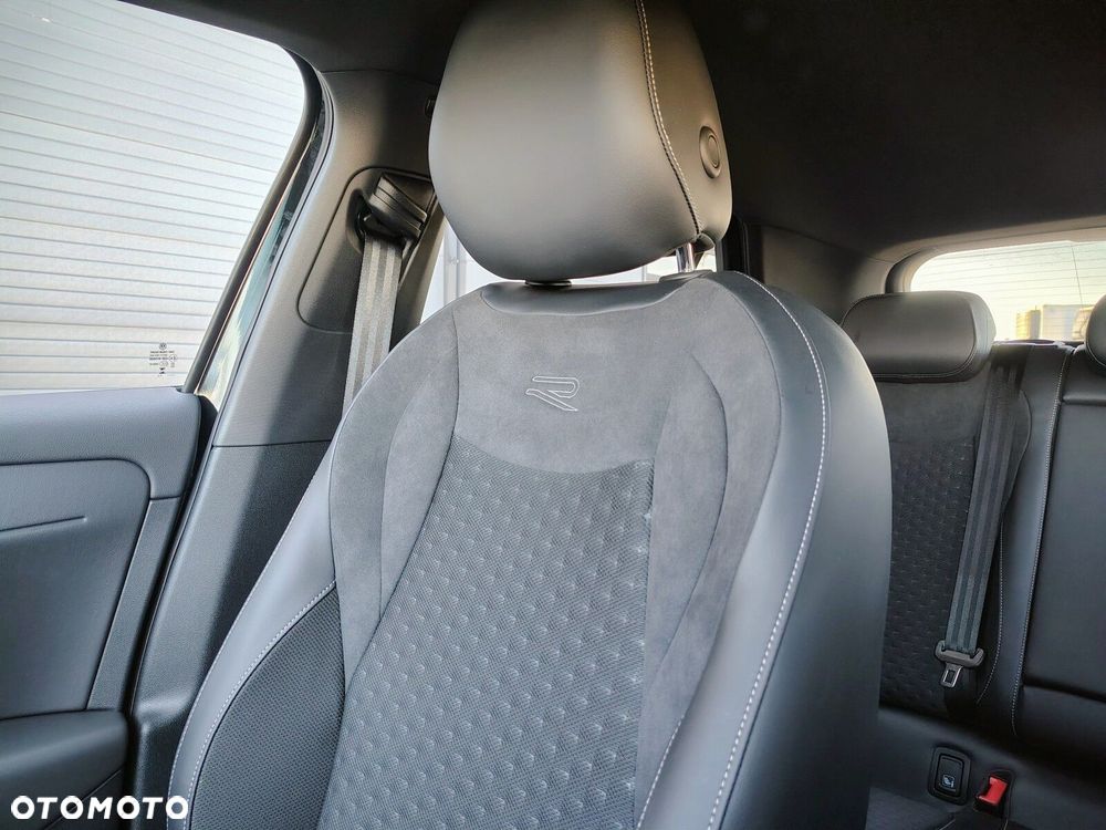Volkswagen T-Roc - 19