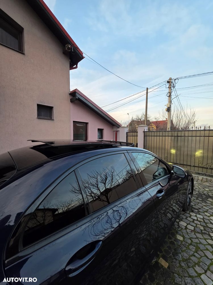 Mercedes-Benz E 220 d 4MATIC Aut. - 25