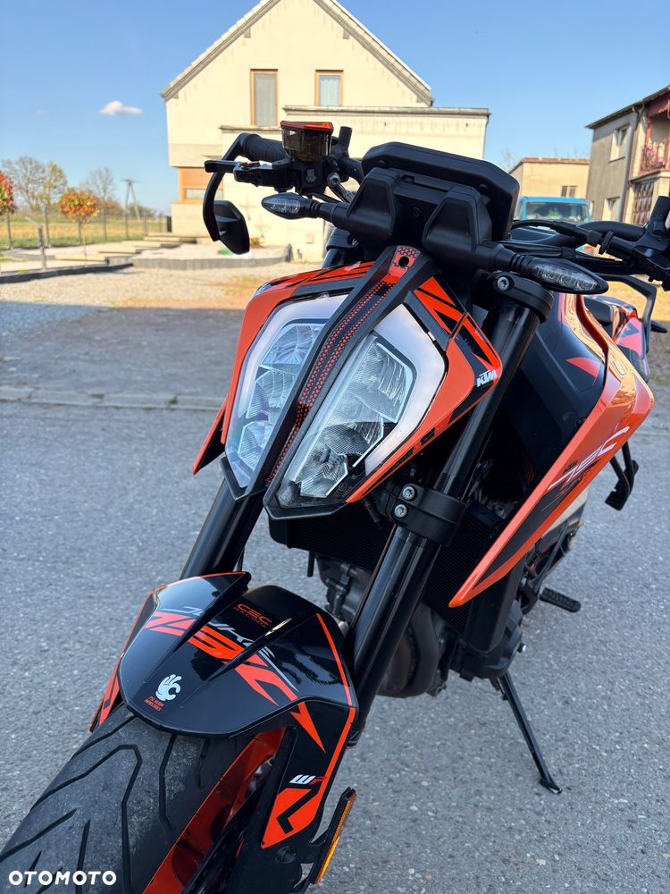 KTM Duke - 10