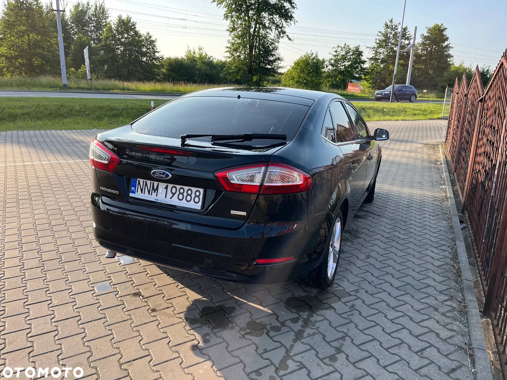 Ford Mondeo 1.6 T Ghia - 4
