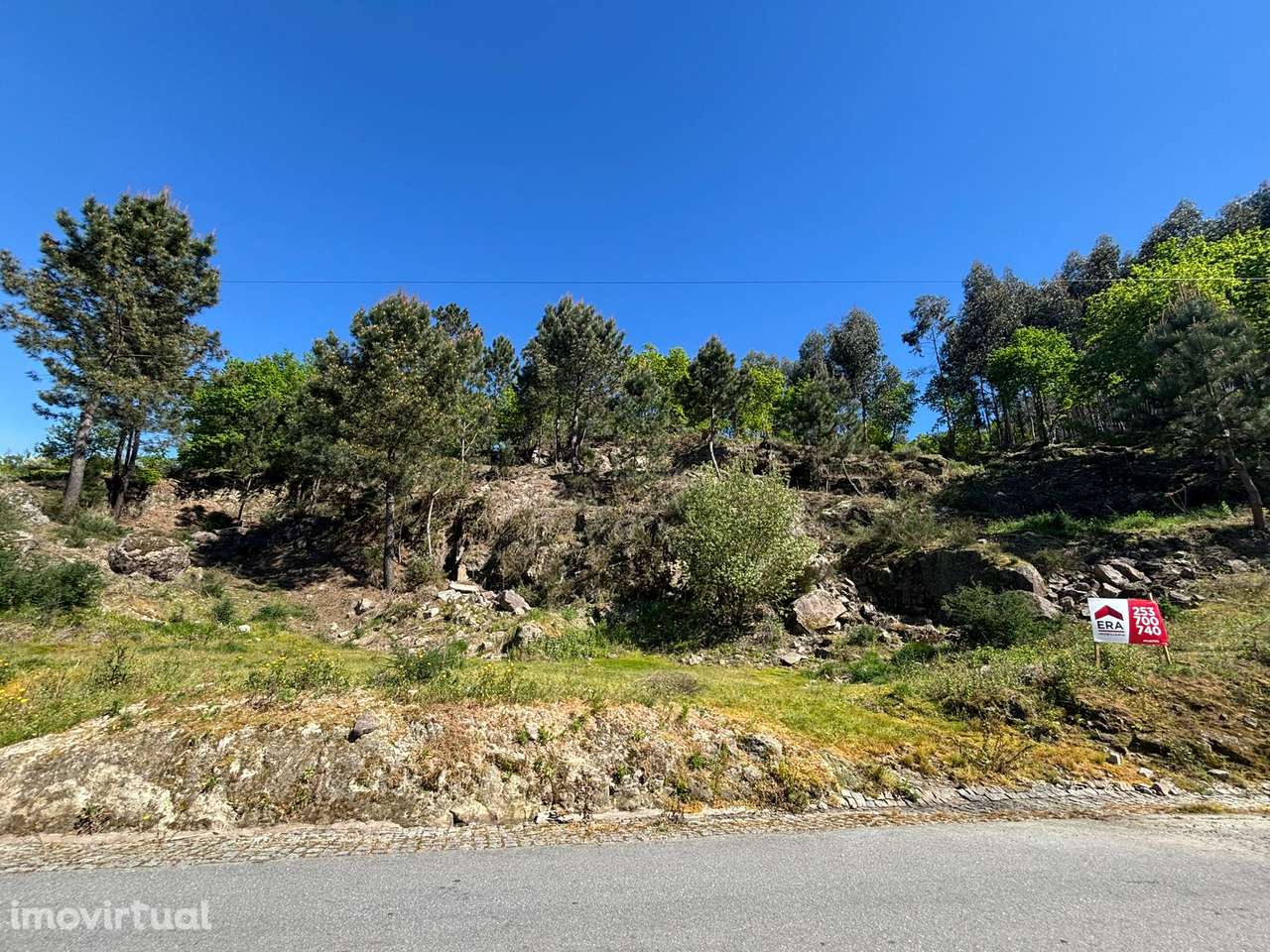 Terreno com 3.093 m² - Grande imagem: 3/12