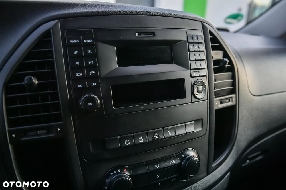 Mercedes-Benz Vito - 24