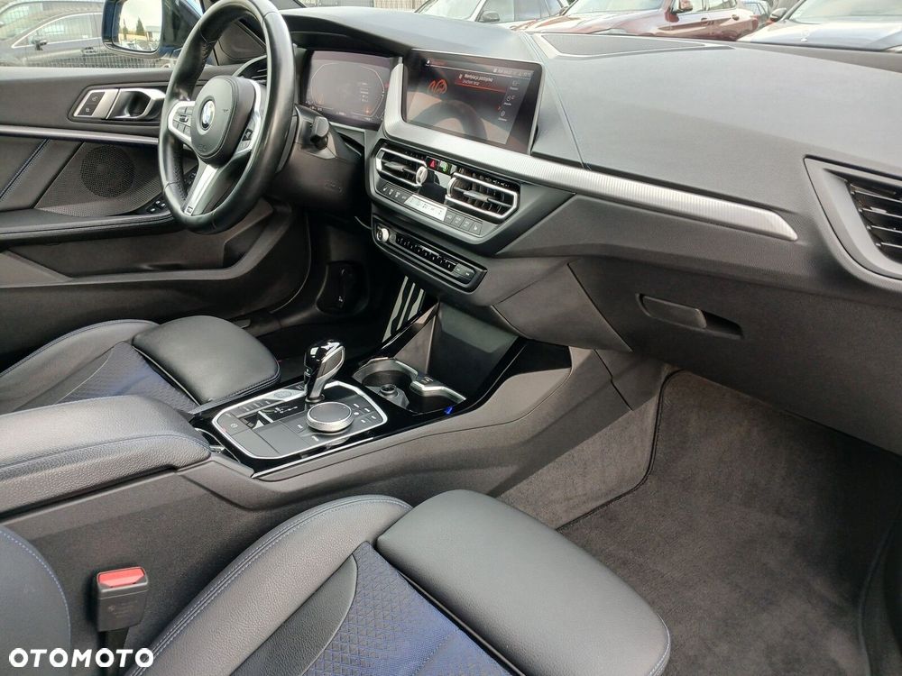 BMW Seria 2 220i M Sport - 11