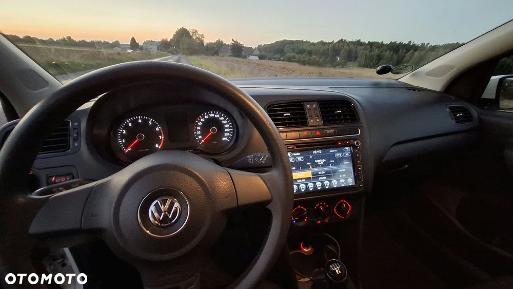 Volkswagen Polo - 9