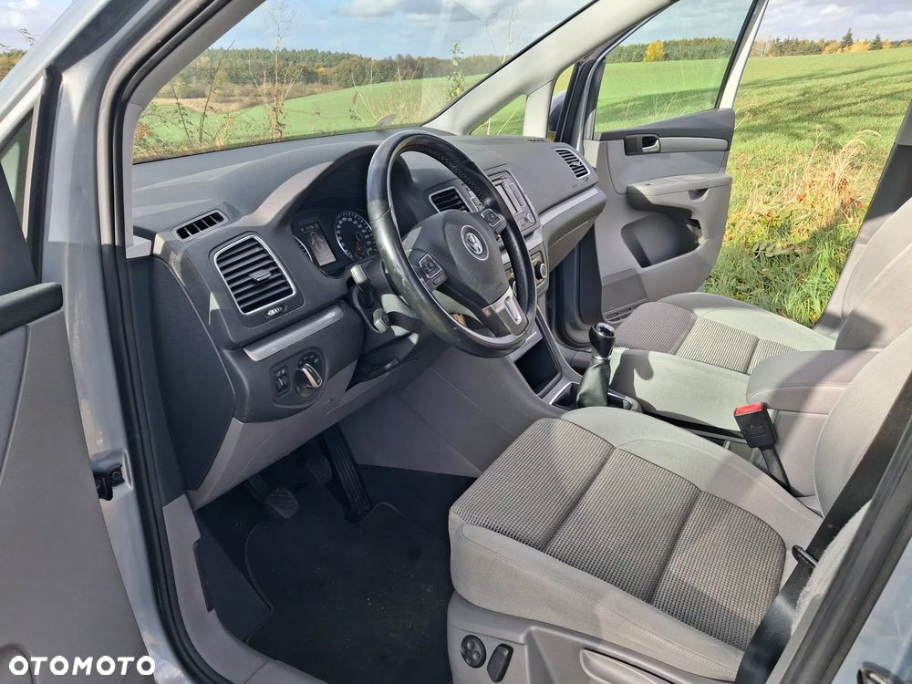 Volkswagen Sharan - 14