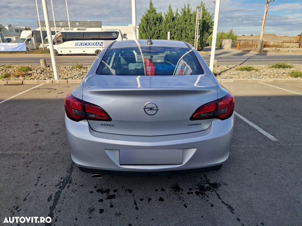 Opel Astra - 2