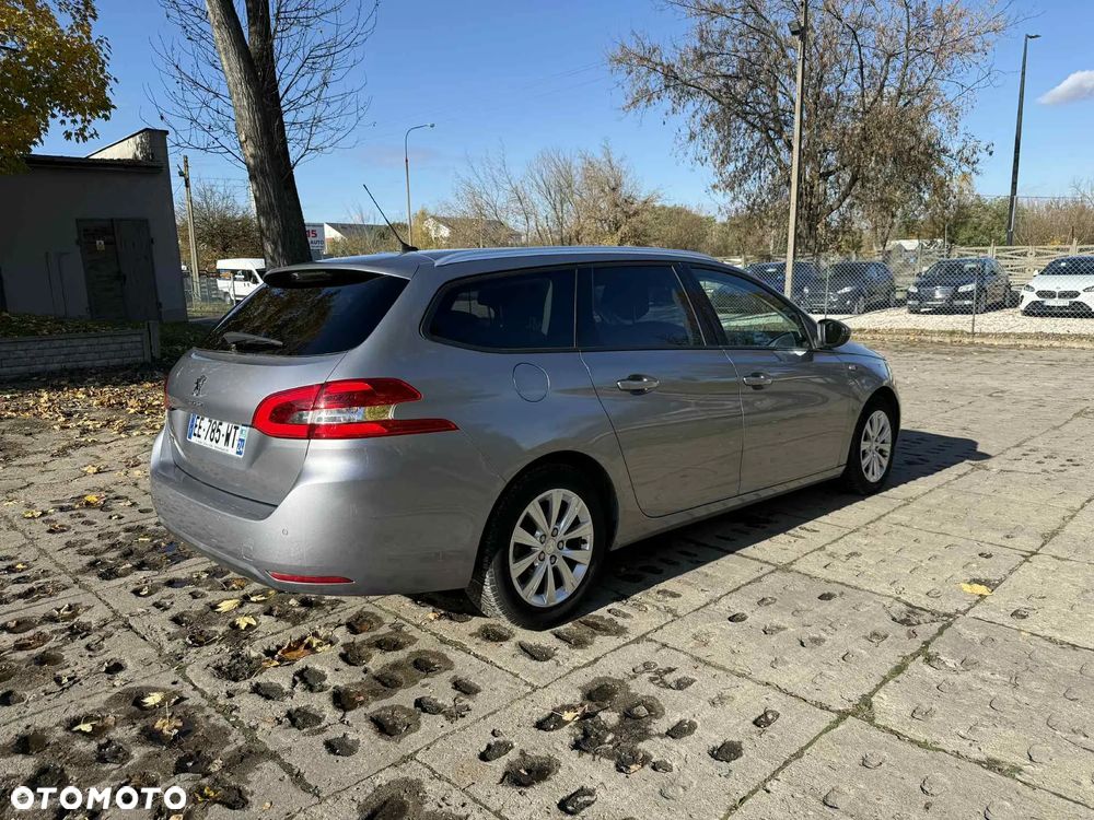 Peugeot 308 PureTech 110 Stop & Start Style - 8