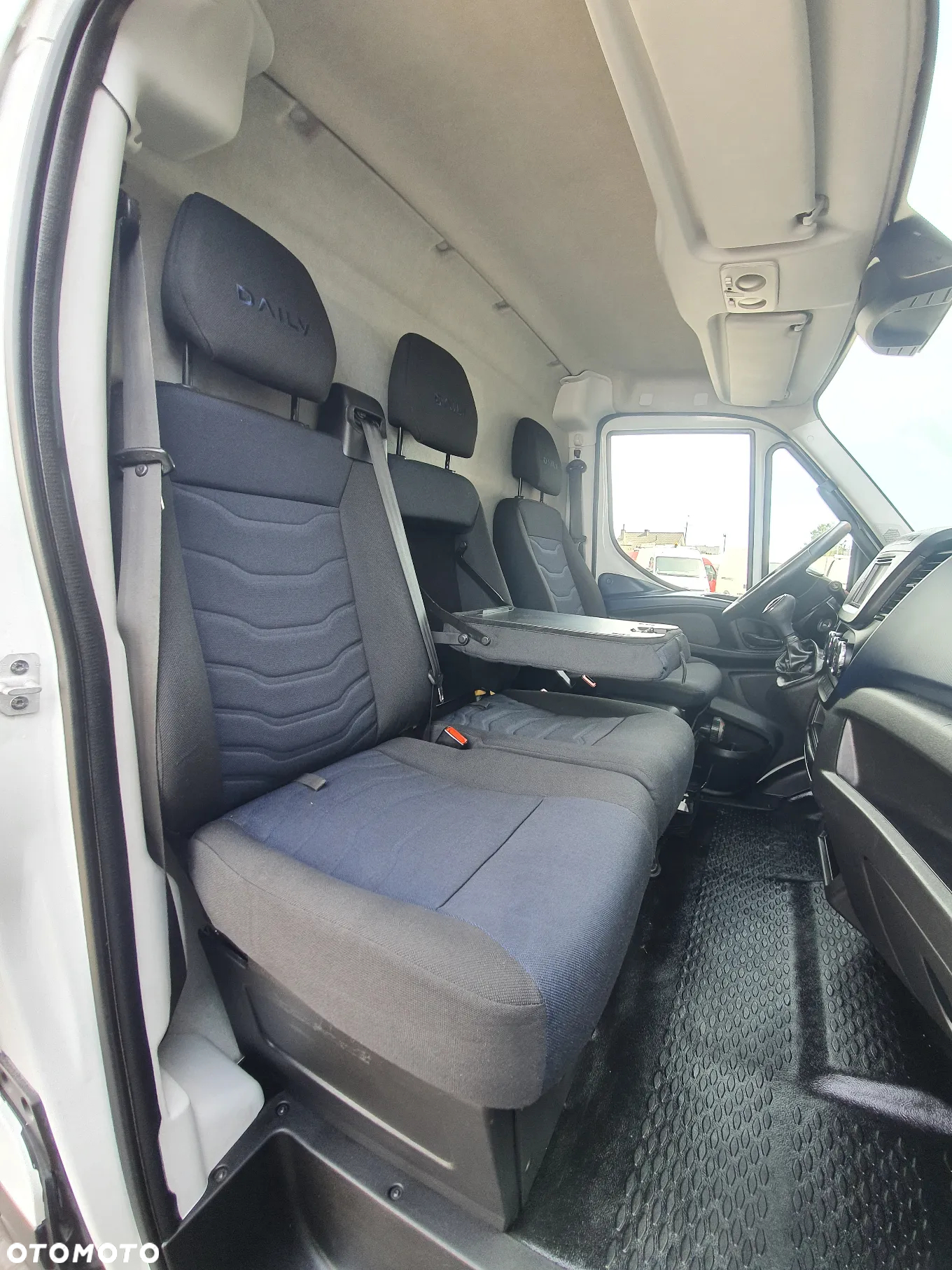 Iveco DAILY - 18