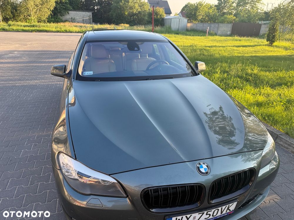 BMW Seria 5 525d xDrive Sport-Aut - 4