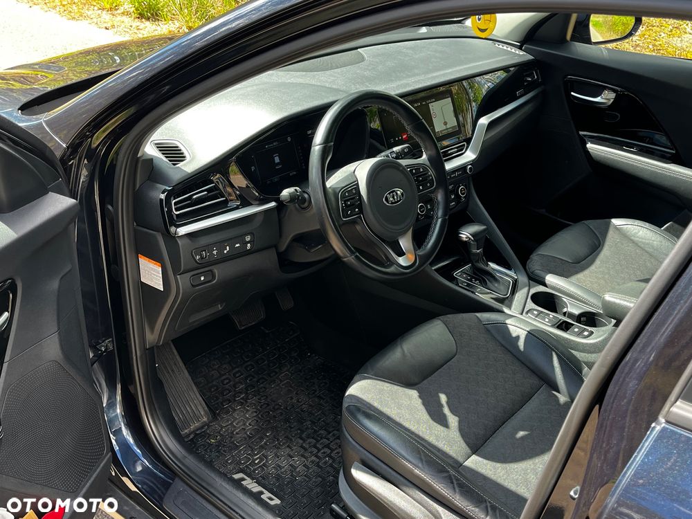 Kia Niro 1.6 GDI Hybrid L Business Line - 13