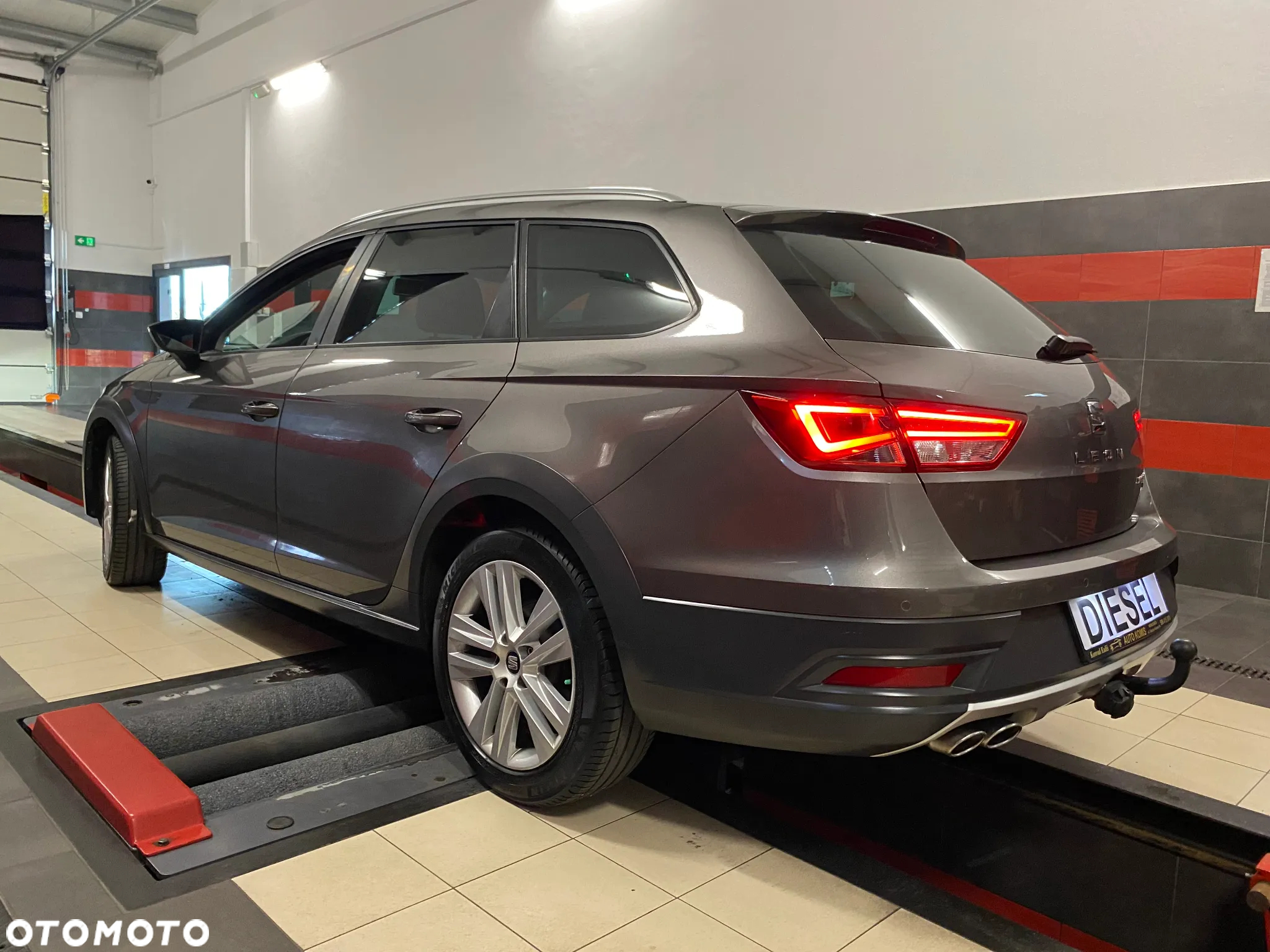 Seat Leon 2.0 TDI X-Perience S&S 4Drive DSG - 9