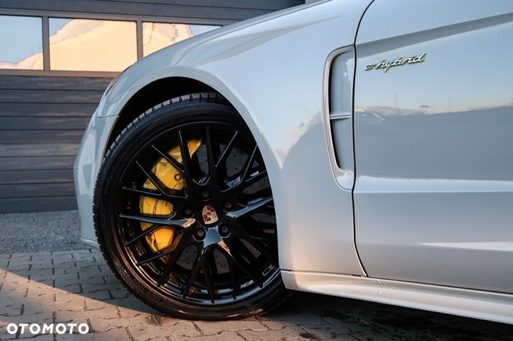 Porsche Panamera Turbo S E-Hybrid GPF - 15
