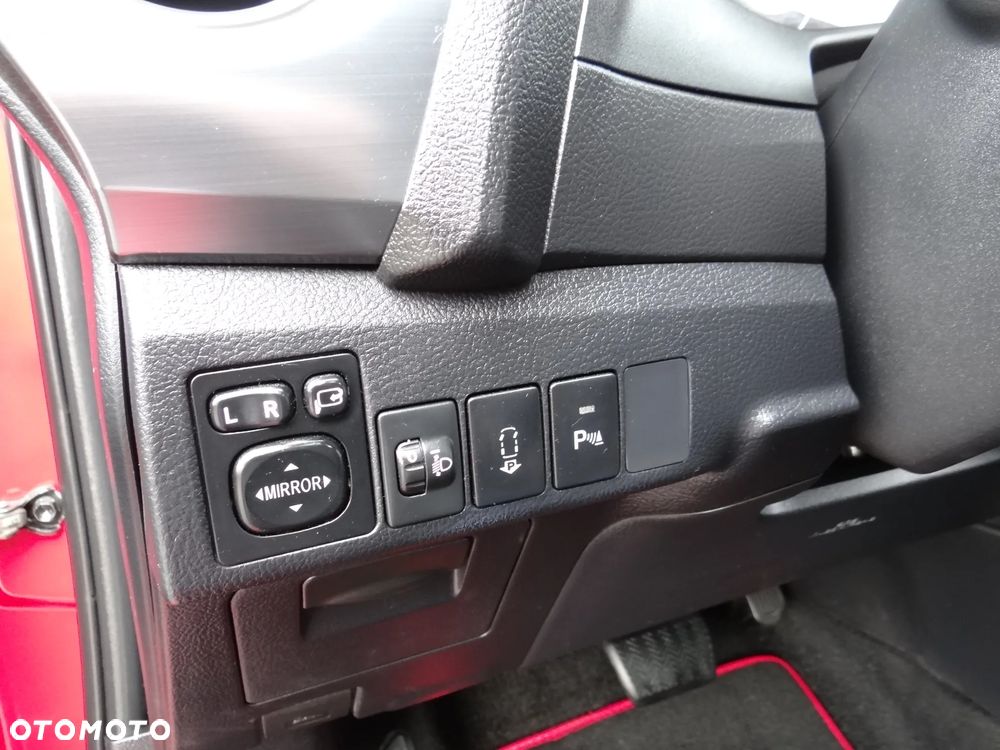 Toyota Auris 1.8 VVT-i Hybrid Automatik Touring Sports Executive - 27