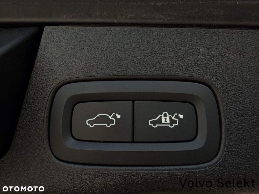 Volvo XC 60 - 32