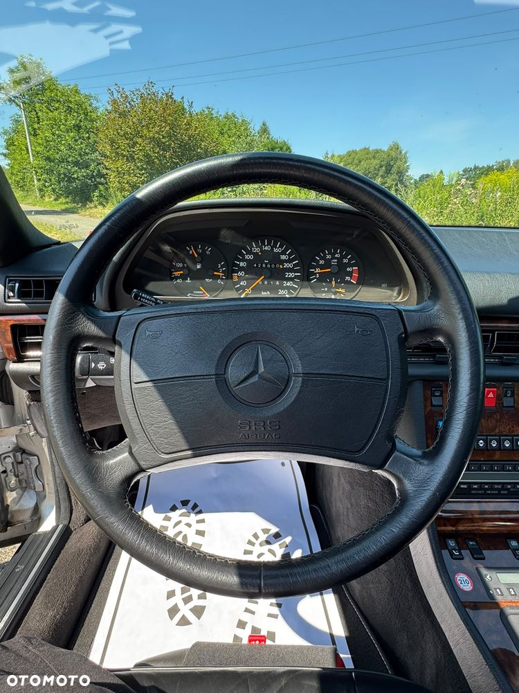 Mercedes-Benz W123 - 17