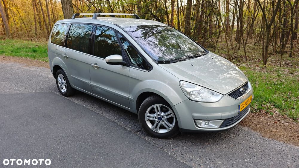 Ford Galaxy 2.0 Ghia - 4