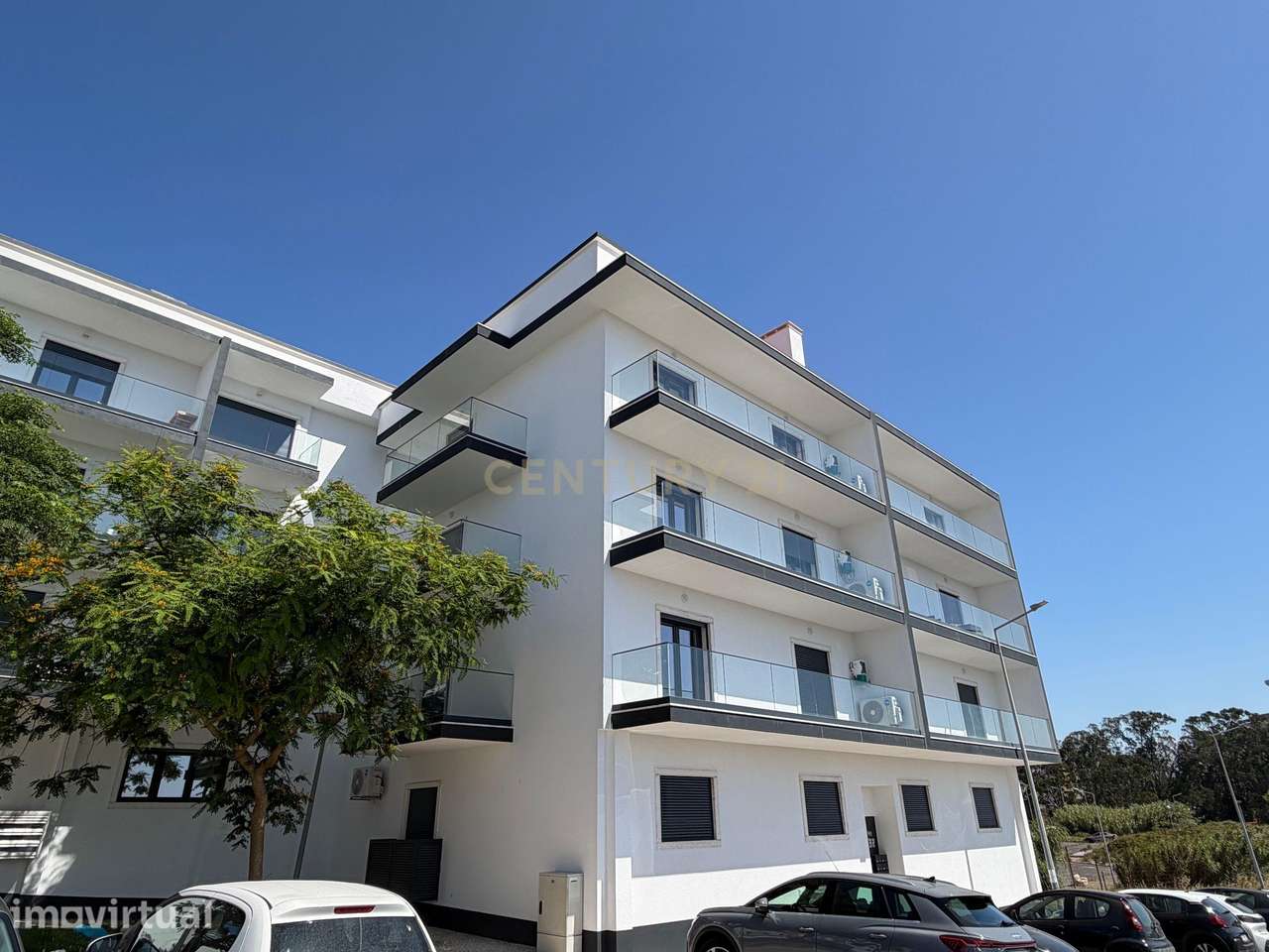 Sintra – Apartamento T1 a estrear com 2 lugares de estacionamento - Grande imagem: 2/11